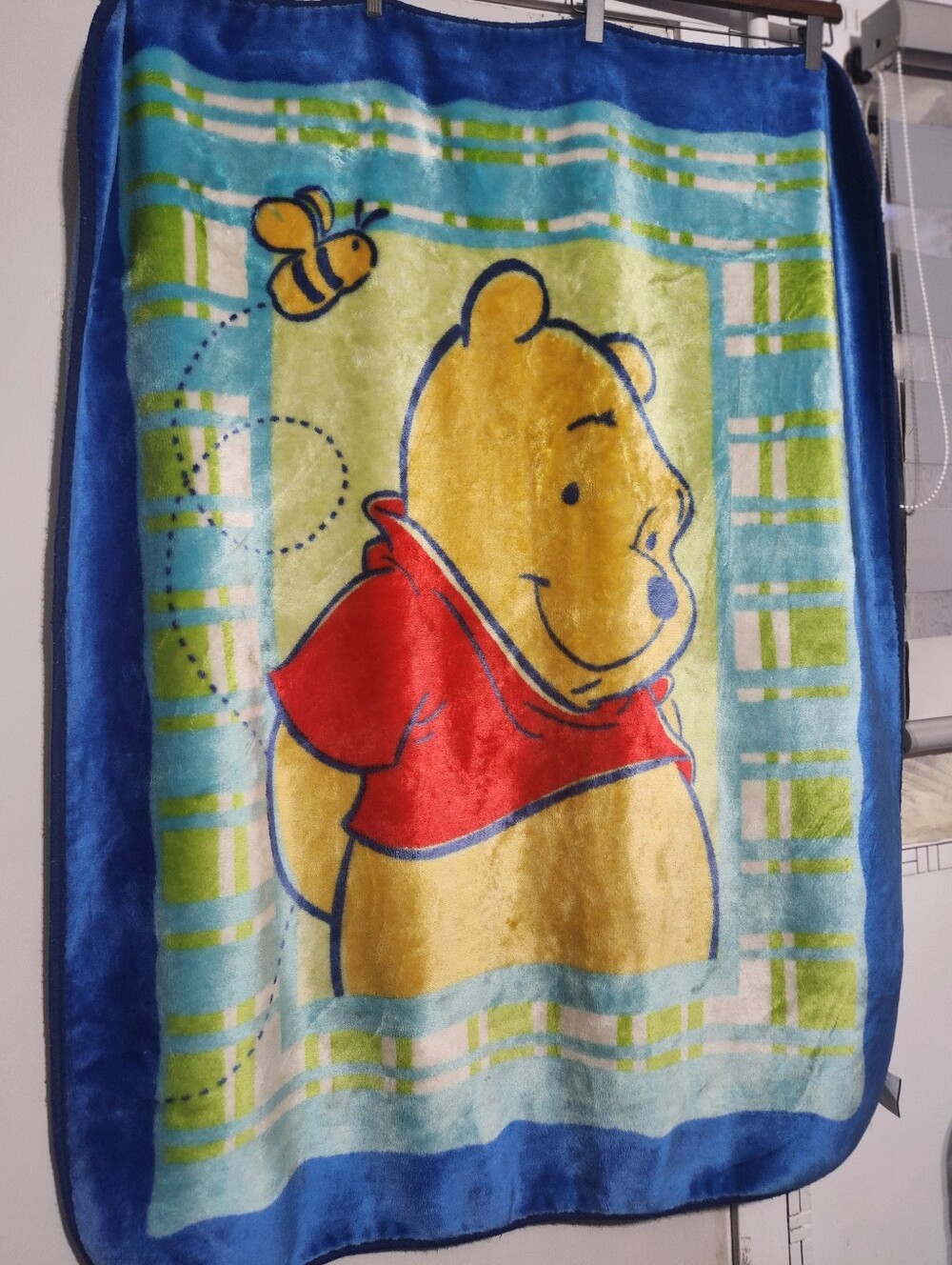 VTG Disney Winnie the Pooh Bumble Bee Fleece Plush Blanket 39" x 50" Plaid blue